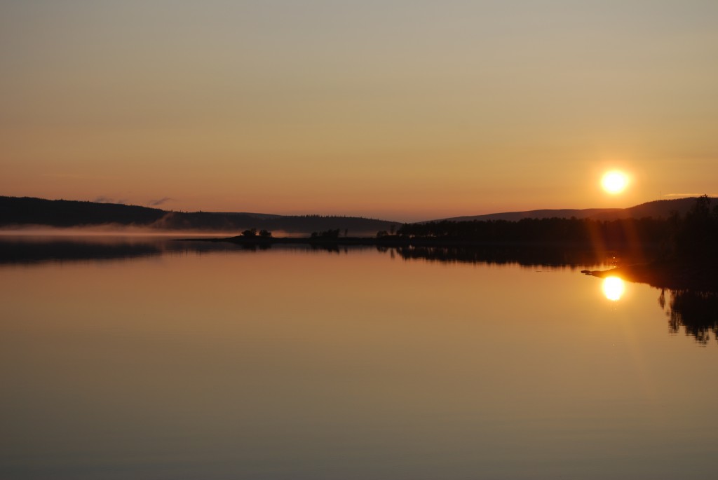 Fishing and kayaking in Norway. Photo Mattias Jansson